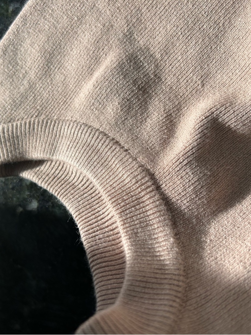 Forever 21 Ribbed Knit Cropped tank sweater. Keyhole side detail. Minimalist. M - Picture 7 of 7